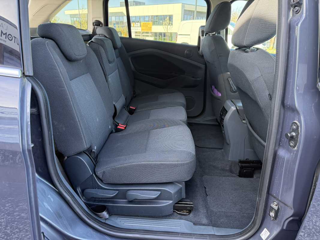 Ford C-Max — 14