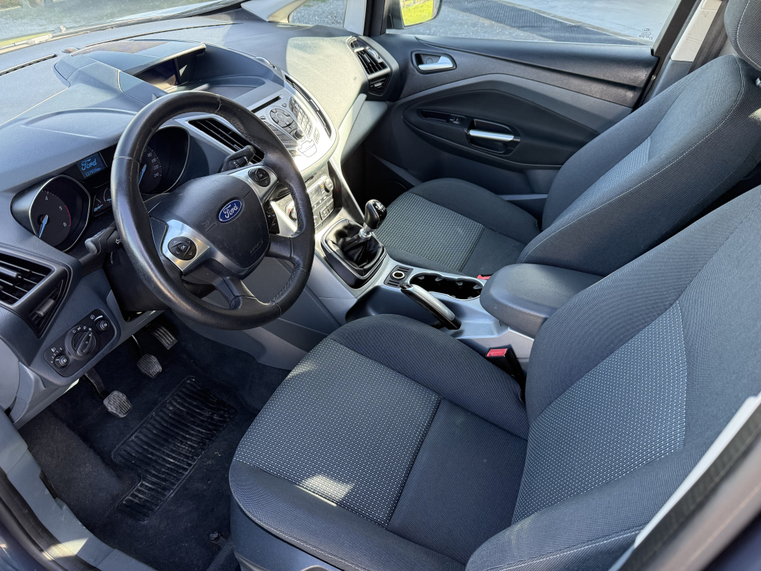 Ford C-Max — 11