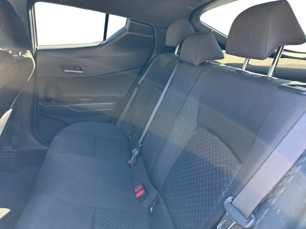 Toyota C-HR — 11