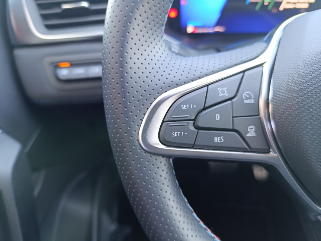 Renault Symbioz — 24