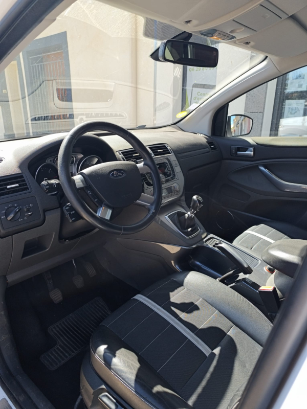 Ford Kuga — 11
