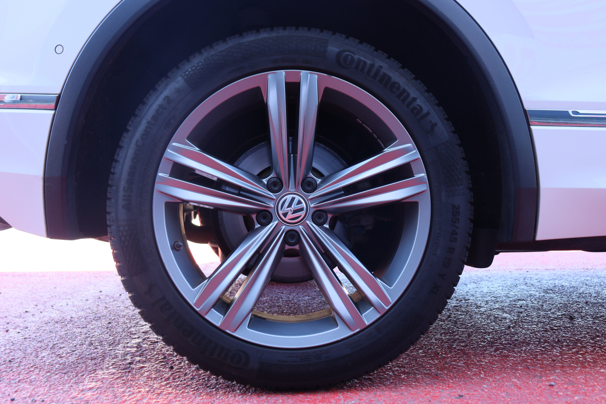 Volkswagen Tiguan — 34
