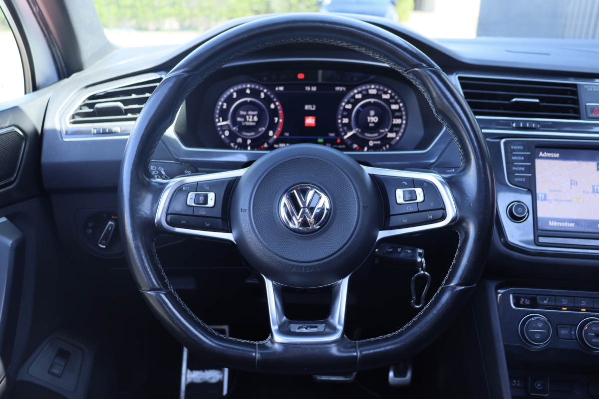 Volkswagen Tiguan — 22