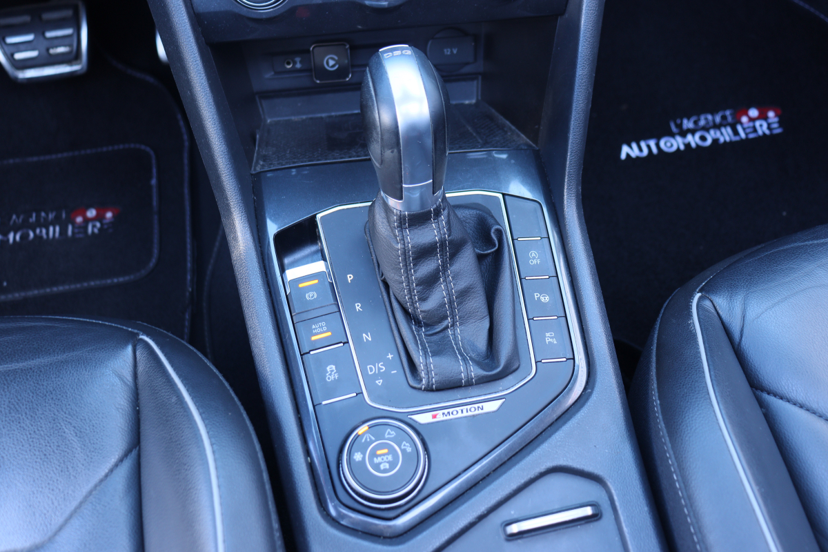 Volkswagen Tiguan — 15