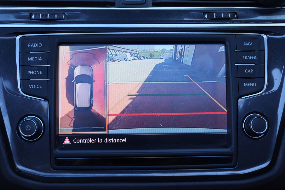 Volkswagen Tiguan — 13