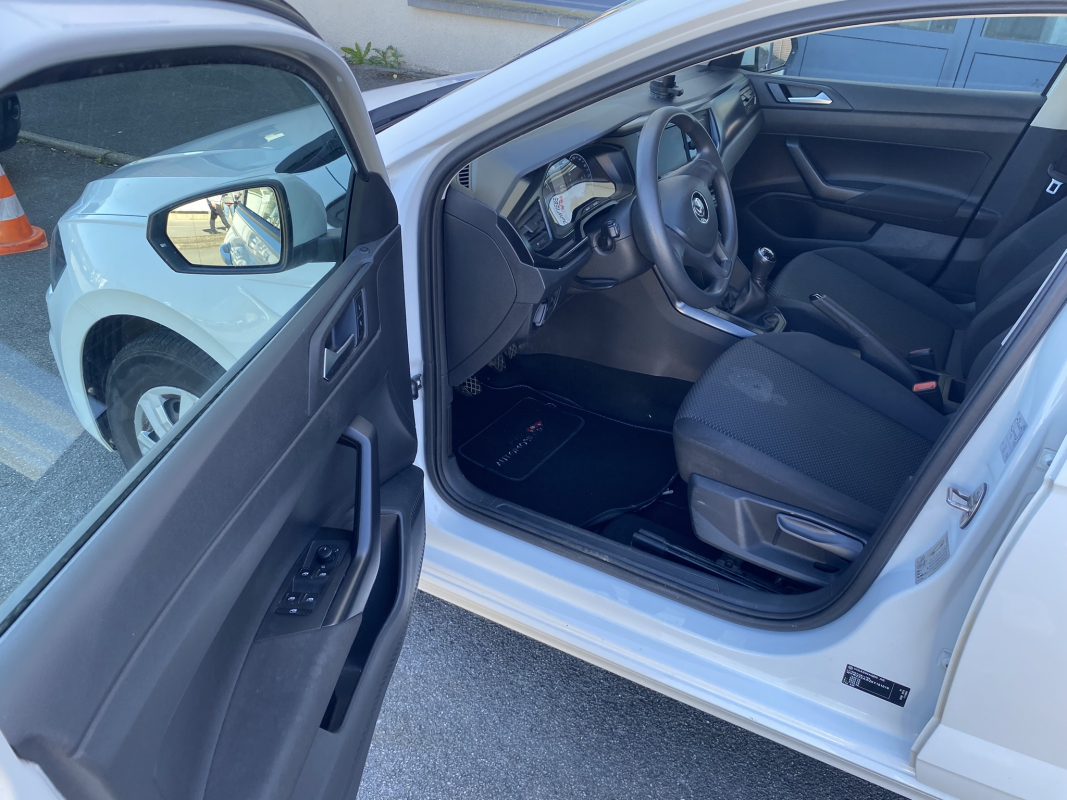 Volkswagen Polo — 12