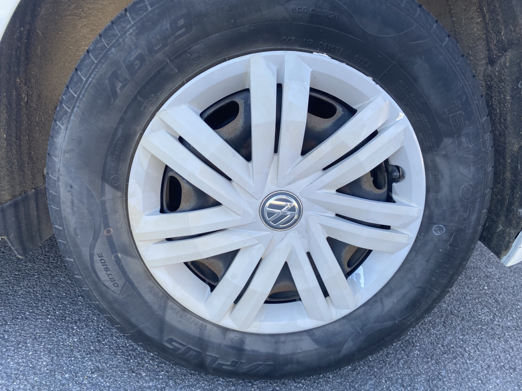 Volkswagen Polo — 33