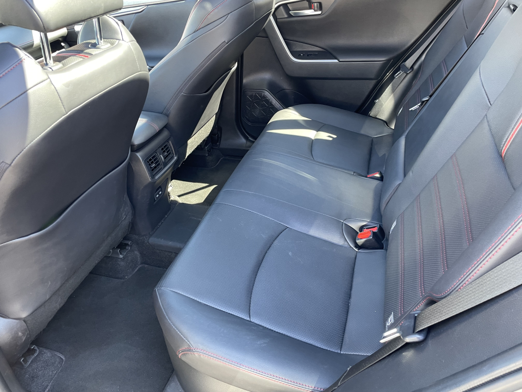 Toyota RAV4 — 12