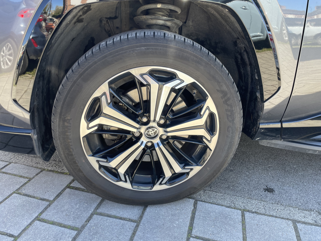 Toyota RAV4 — 33