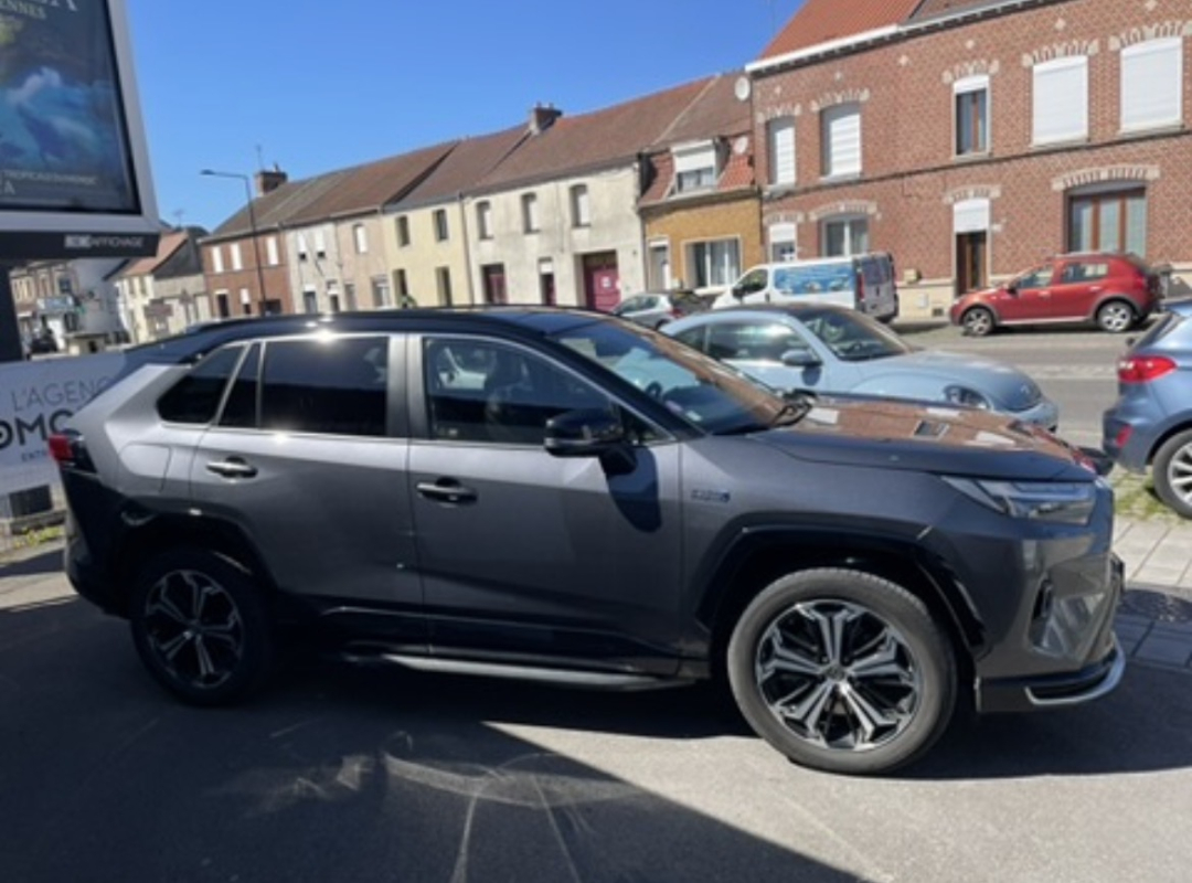 Toyota RAV4 — 6