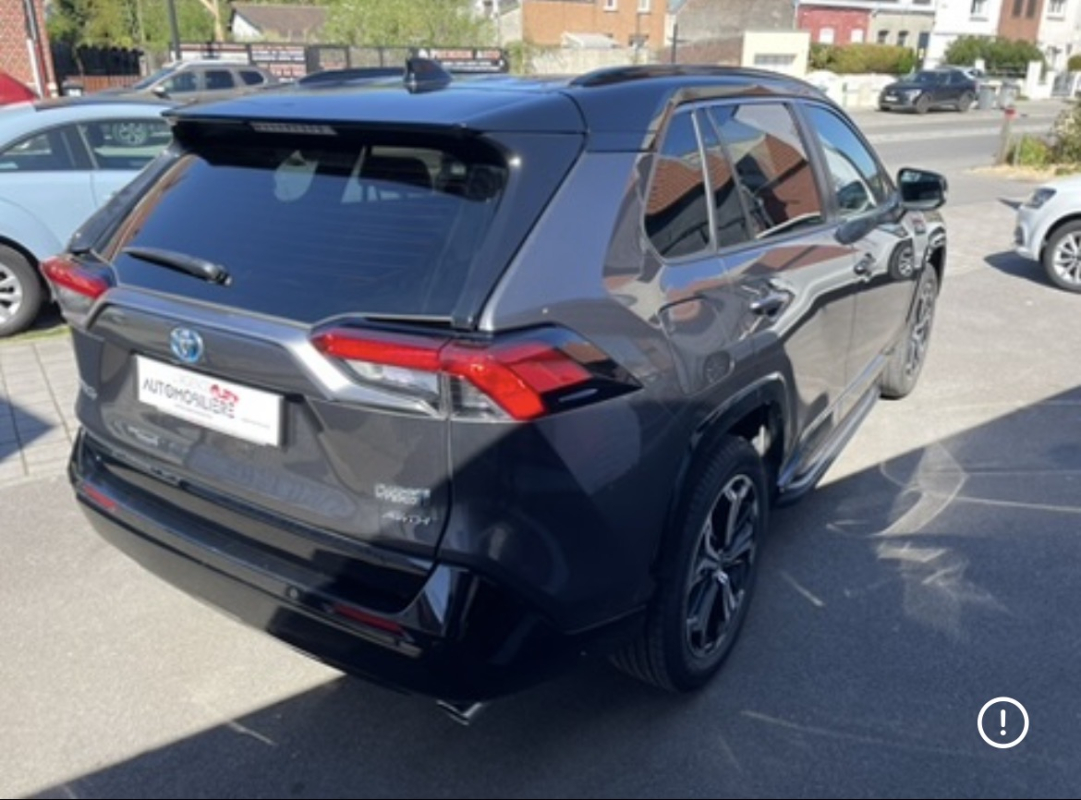Toyota RAV4 — 8