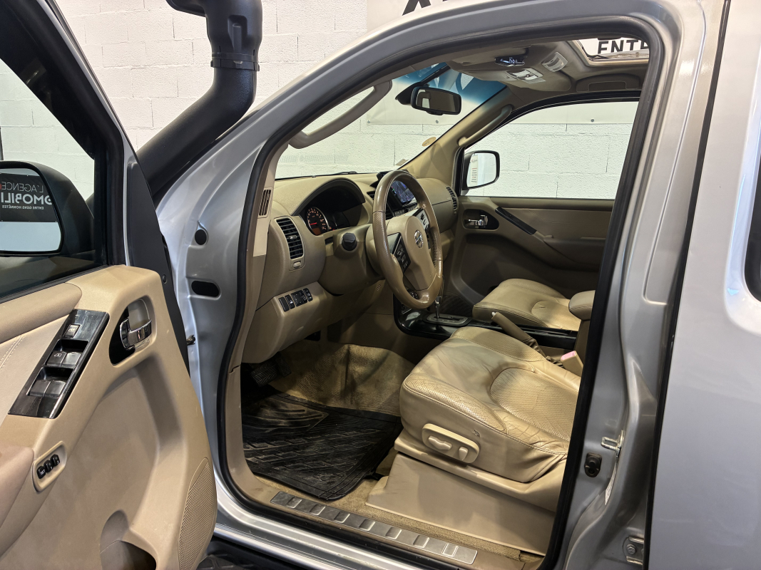 Nissan Pathfinder — 11