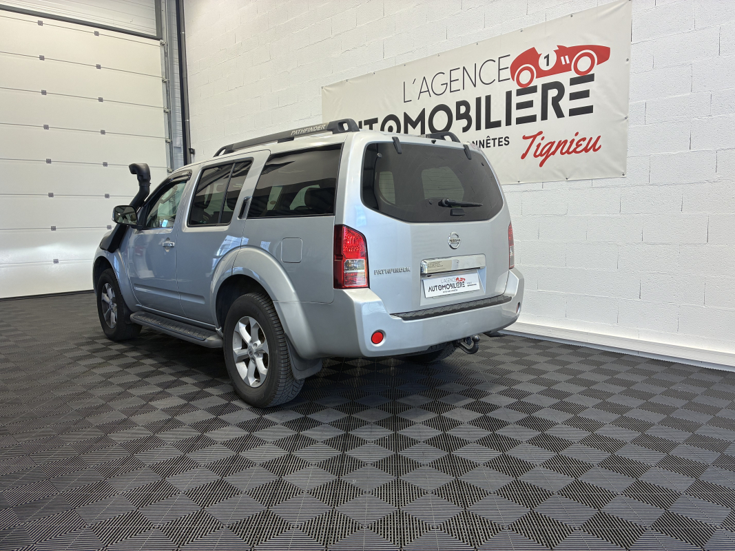 Nissan Pathfinder — 6