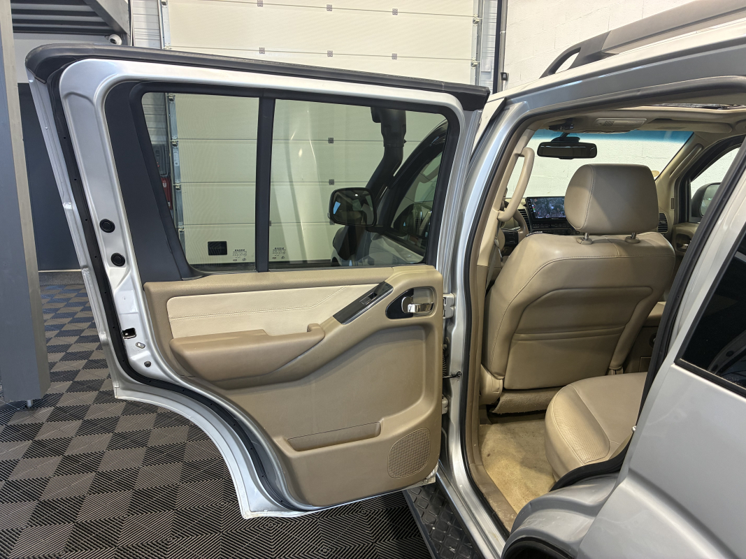 Nissan Pathfinder — 13