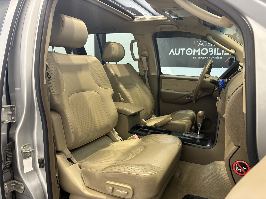 Nissan Pathfinder — 22