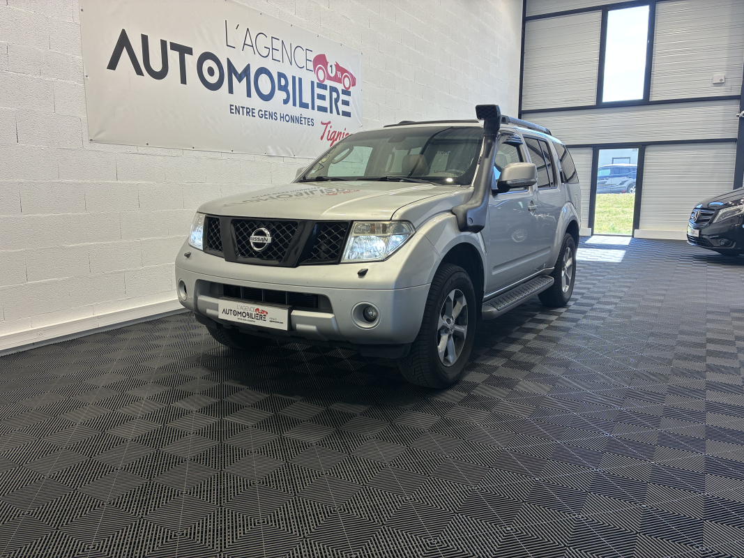 Nissan Pathfinder — 4