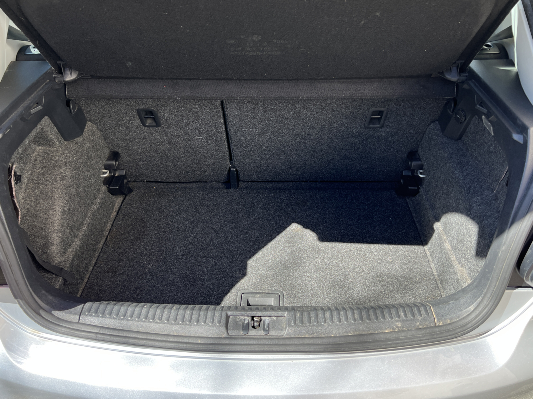 Volkswagen Polo — 16
