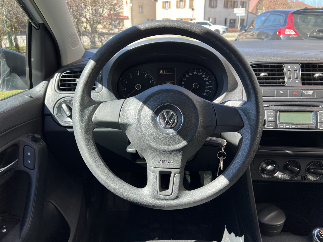 Volkswagen Polo — 20