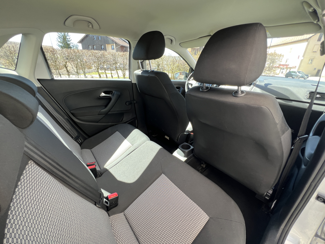Volkswagen Polo — 35