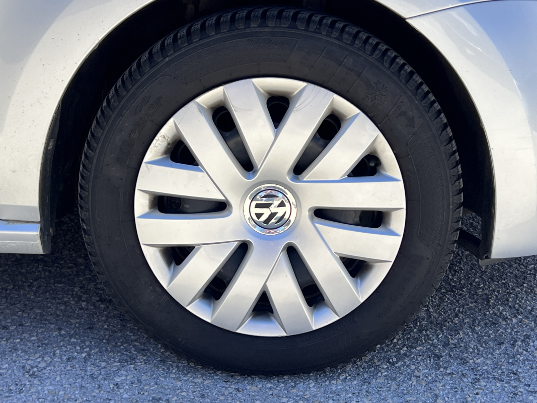 Volkswagen Polo — 27