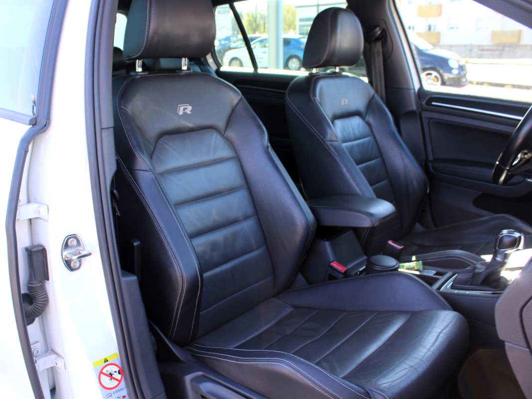 Volkswagen Golf — 30