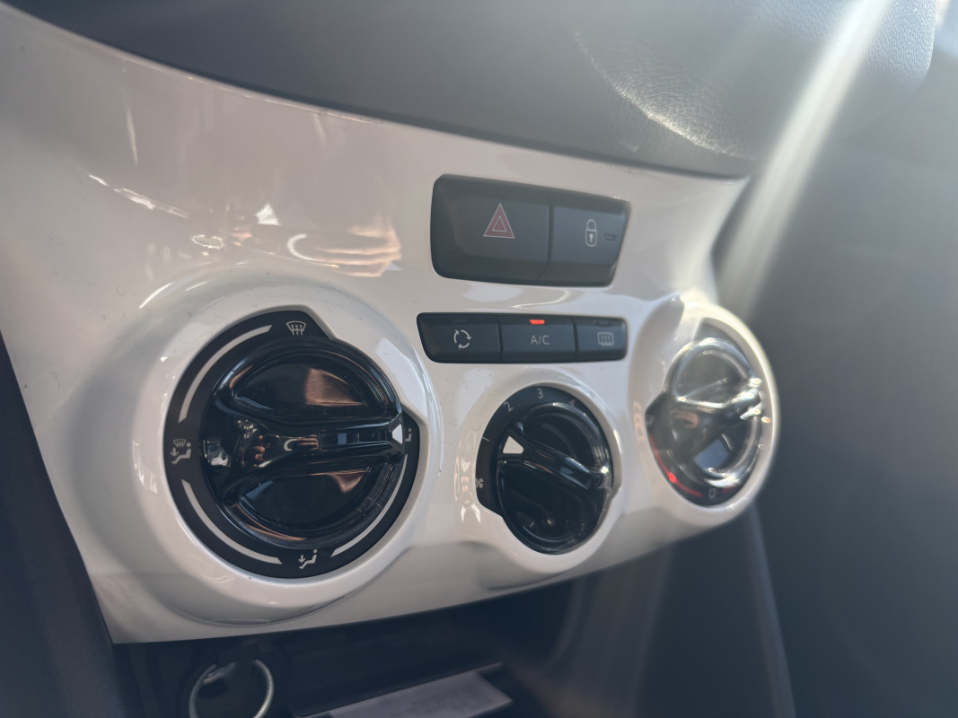 Peugeot 208 — 18