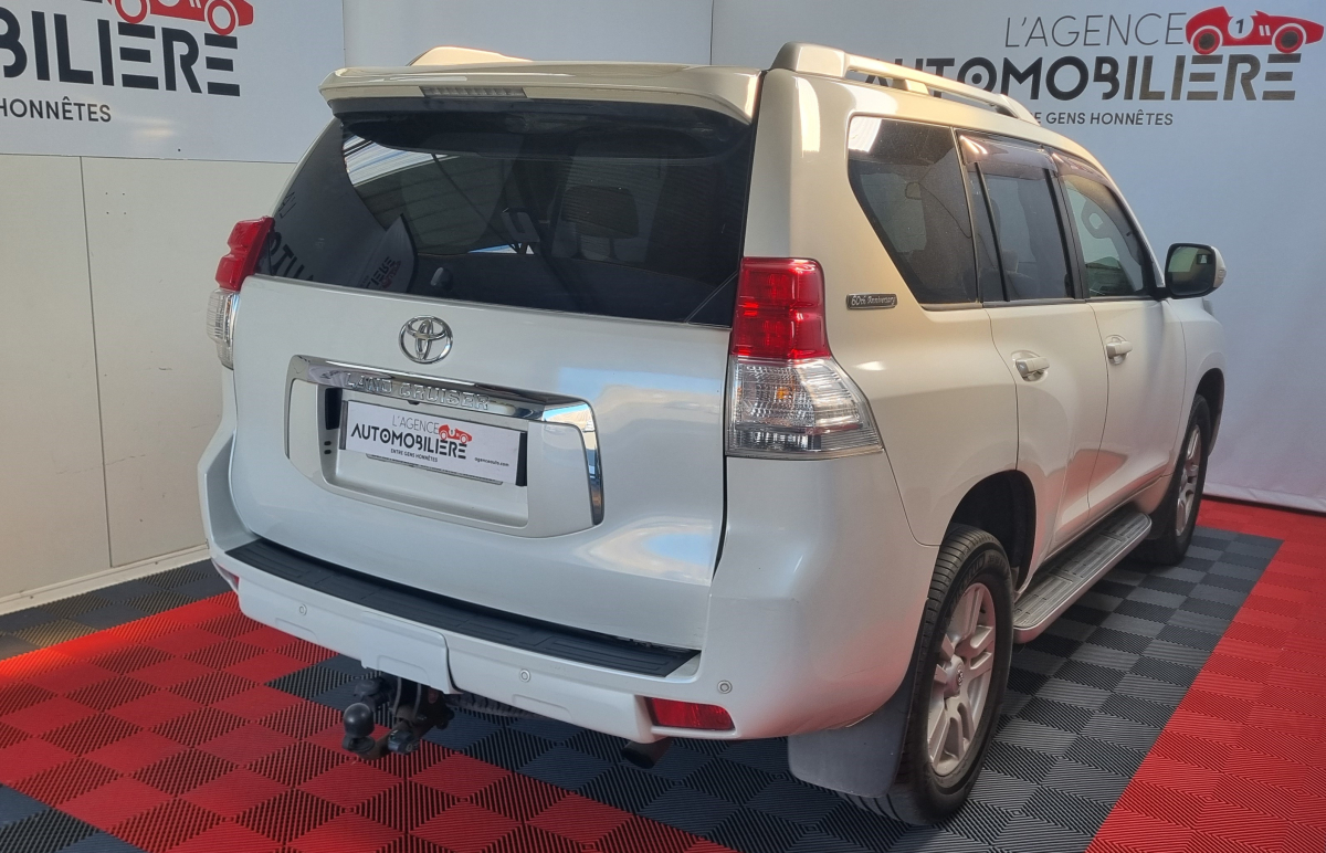 Toyota Land Cruiser — 4