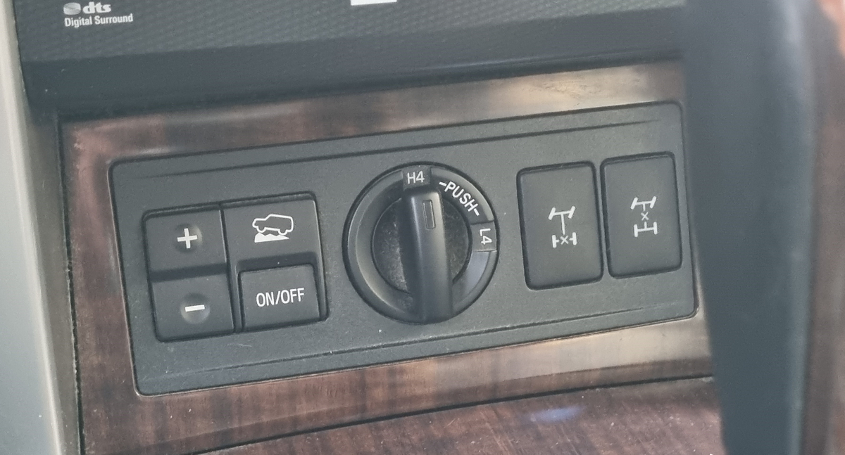 Toyota Land Cruiser — 26