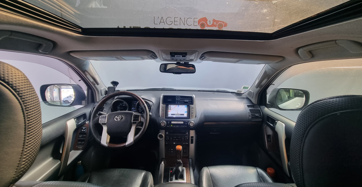 Toyota Land Cruiser — 20