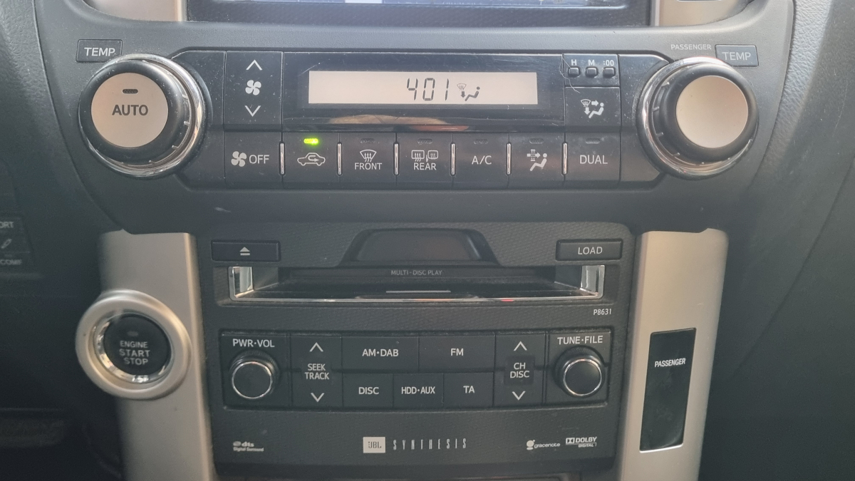 Toyota Land Cruiser — 25