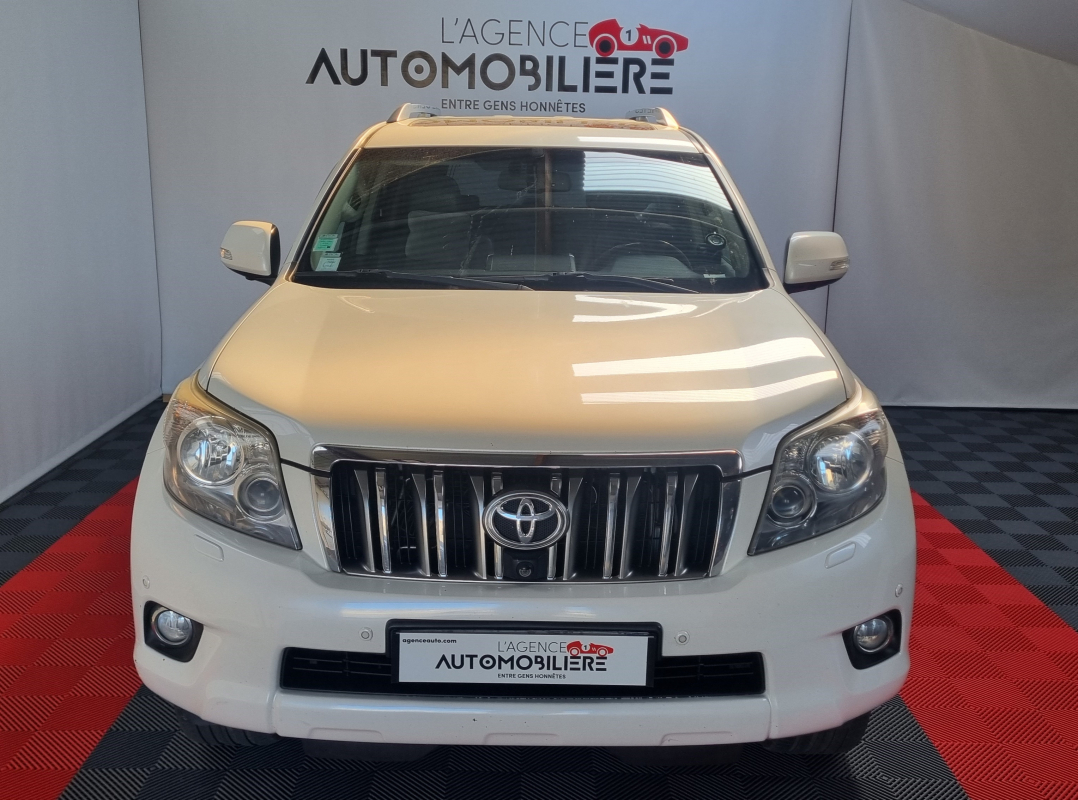 Toyota Land Cruiser — 2