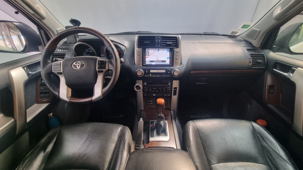 Toyota Land Cruiser — 21