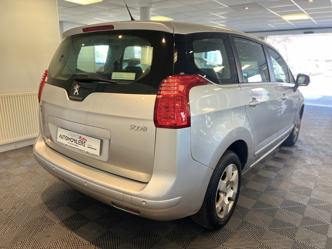 Peugeot 5008 — 4
