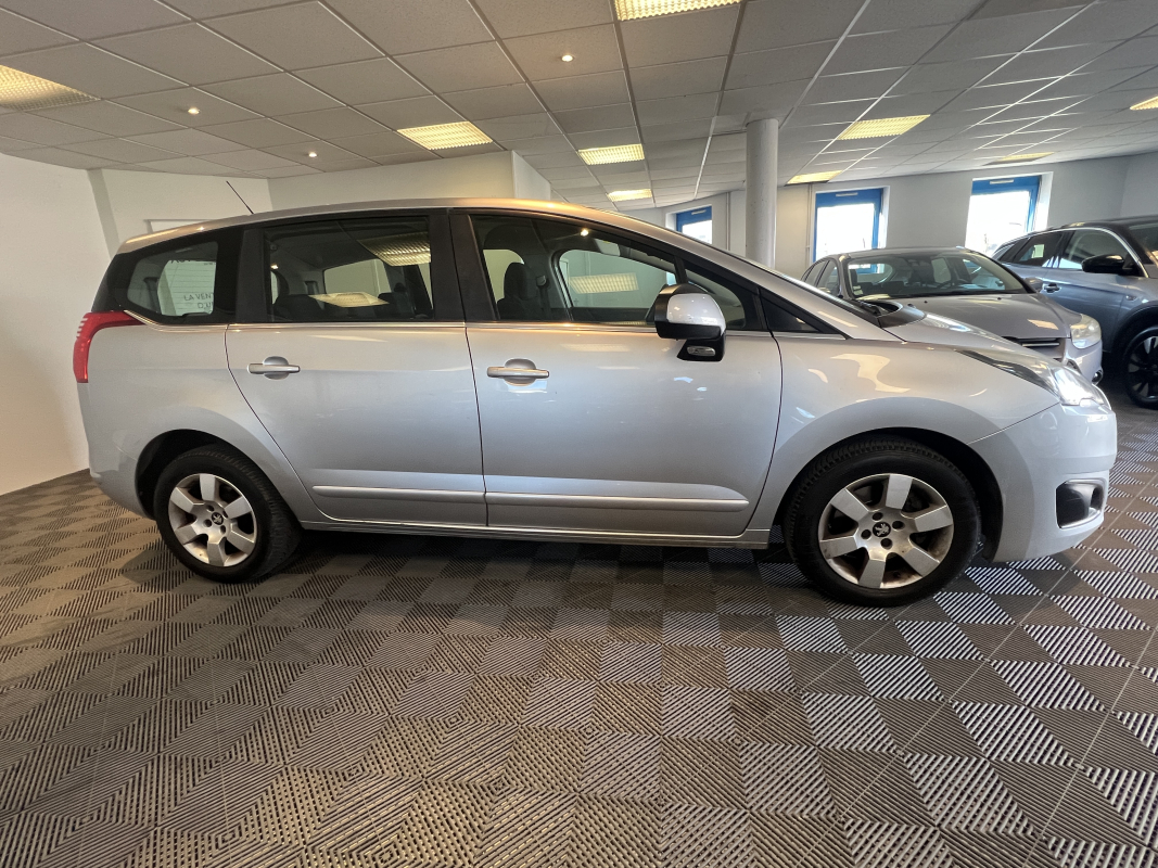 Peugeot 5008 — 17