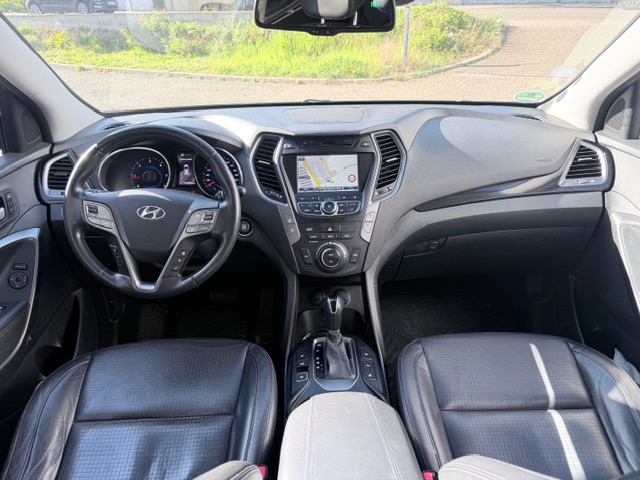 Hyundai Santa Fe — 3