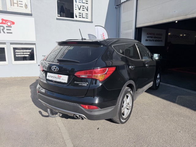 Hyundai Santa Fe — 2