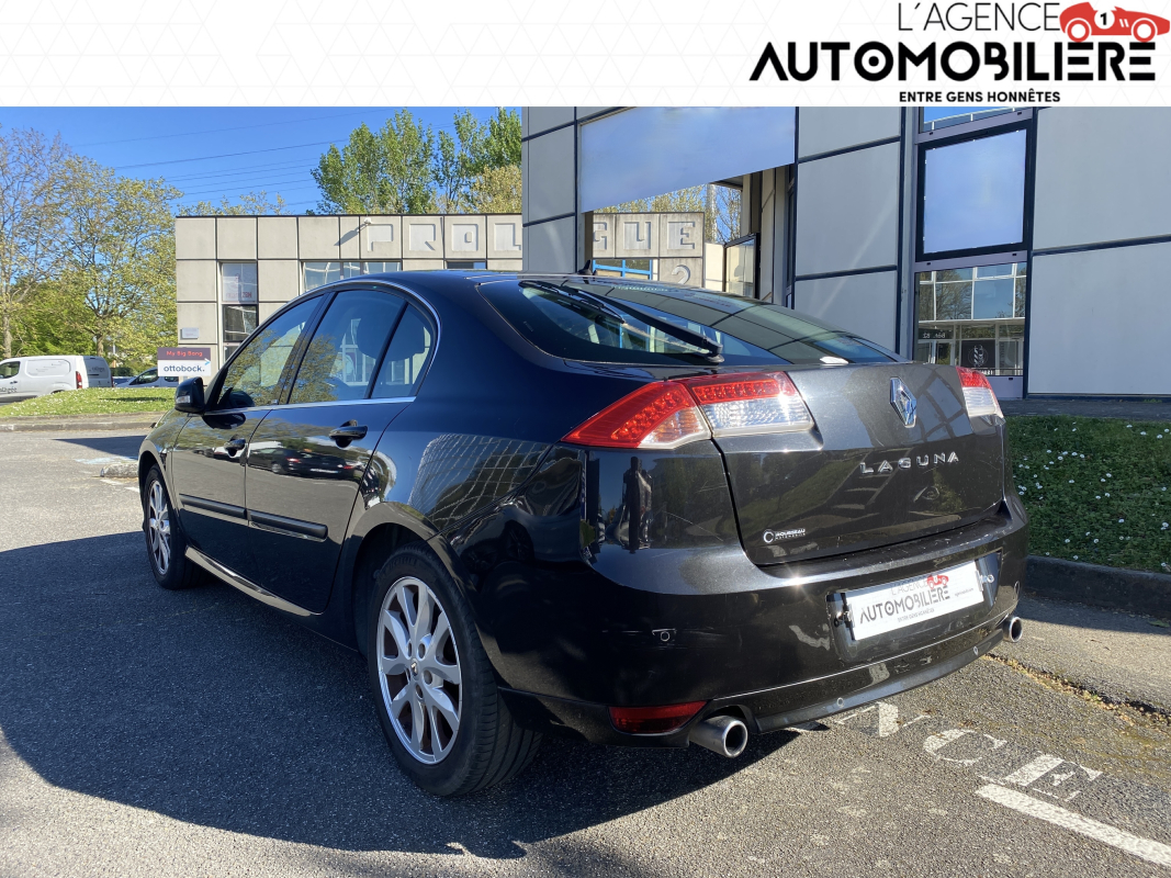 Renault Laguna — 5