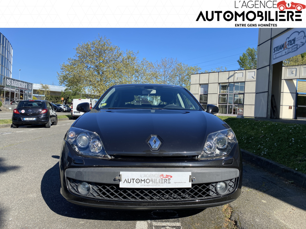 Renault Laguna — 8