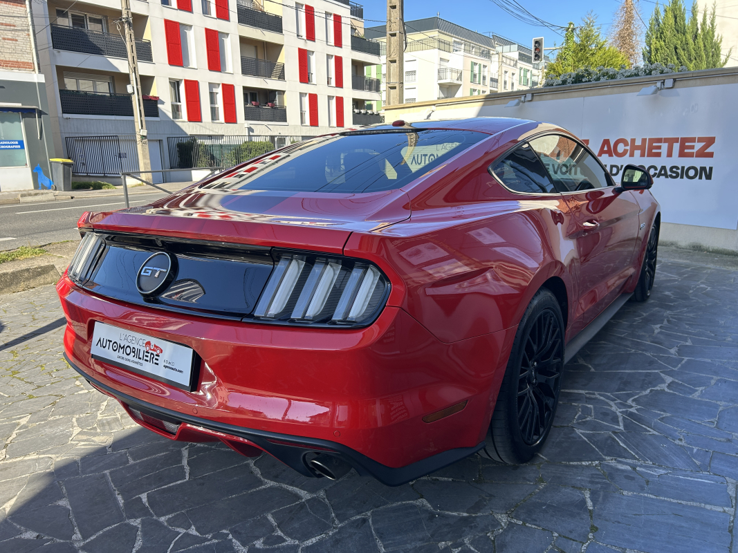 Ford Mustang — 5