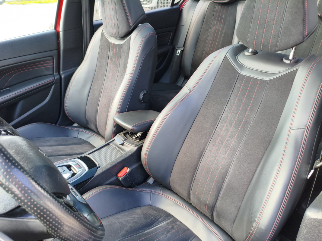 Peugeot 308 — 12