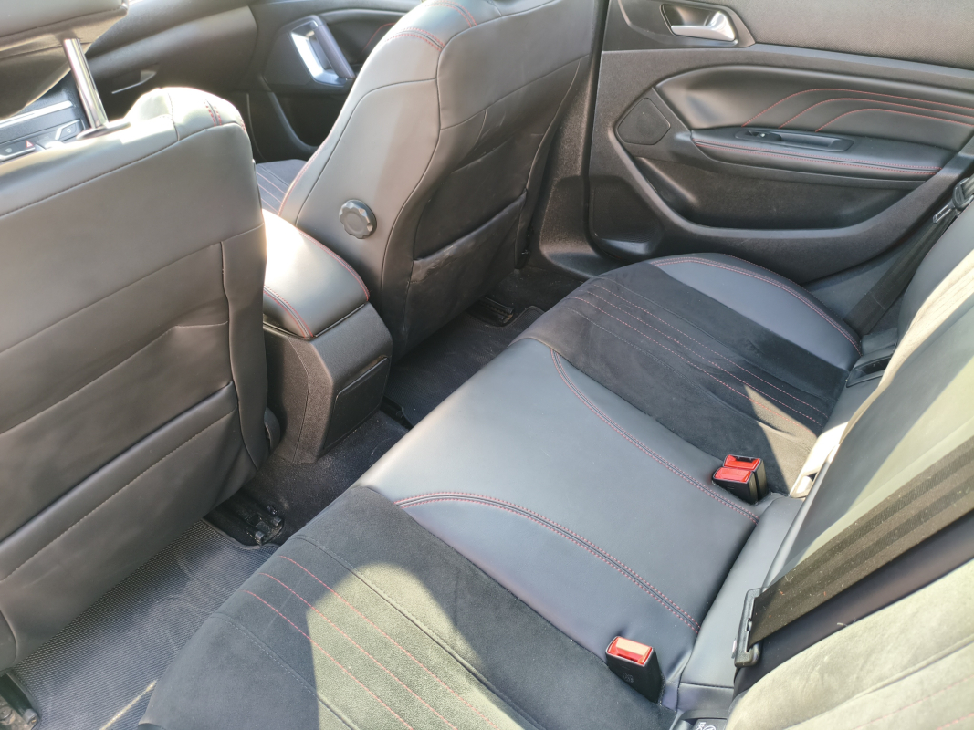 Peugeot 308 — 23
