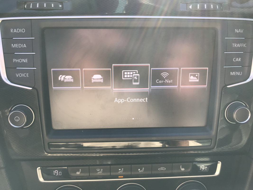 Volkswagen Golf — 19