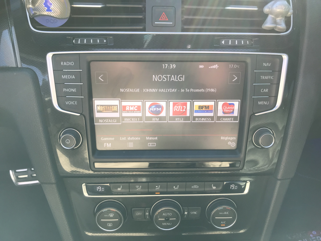 Volkswagen Golf — 25