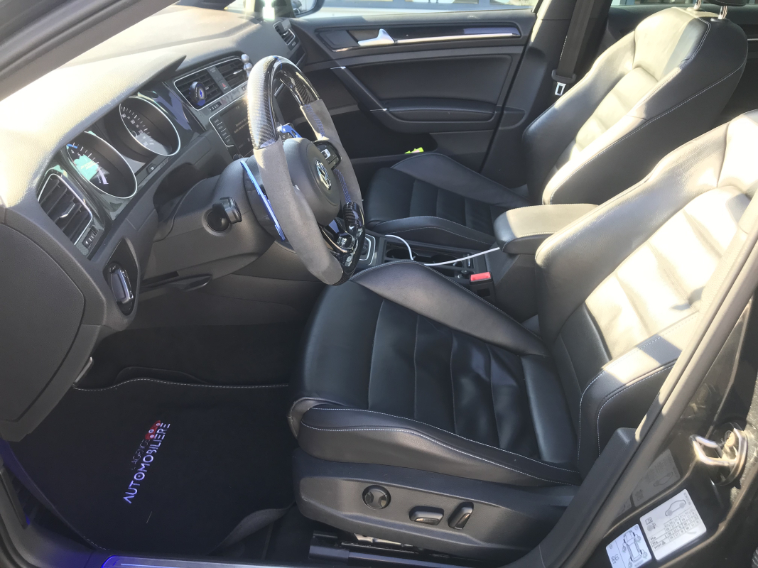 Volkswagen Golf — 26