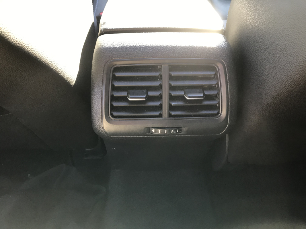Volkswagen Golf — 28