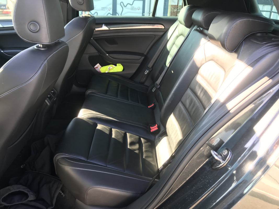 Volkswagen Golf — 11