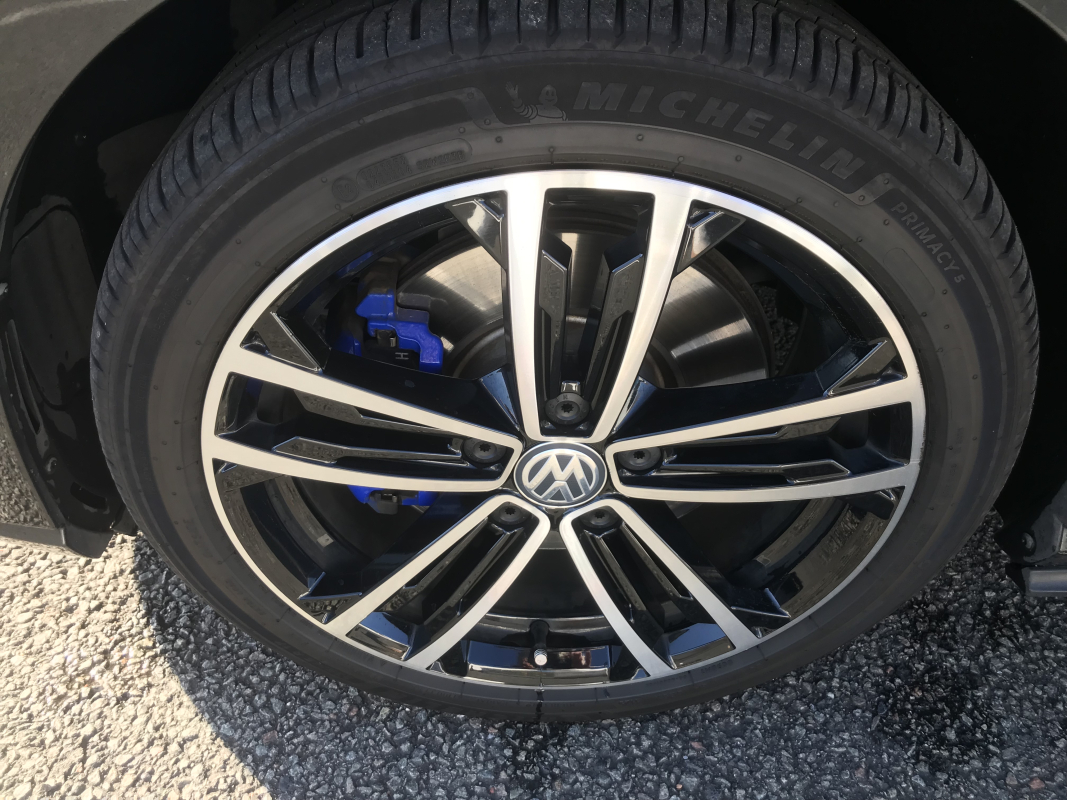 Volkswagen Golf — 37