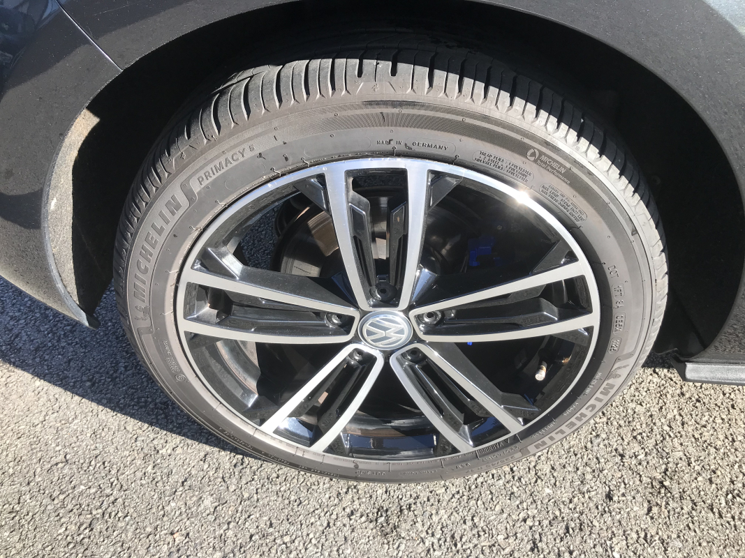 Volkswagen Golf — 35