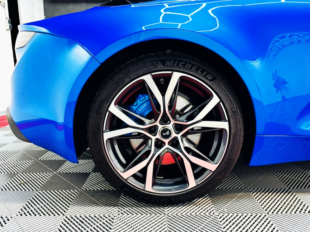 Alpine A110 — 21
