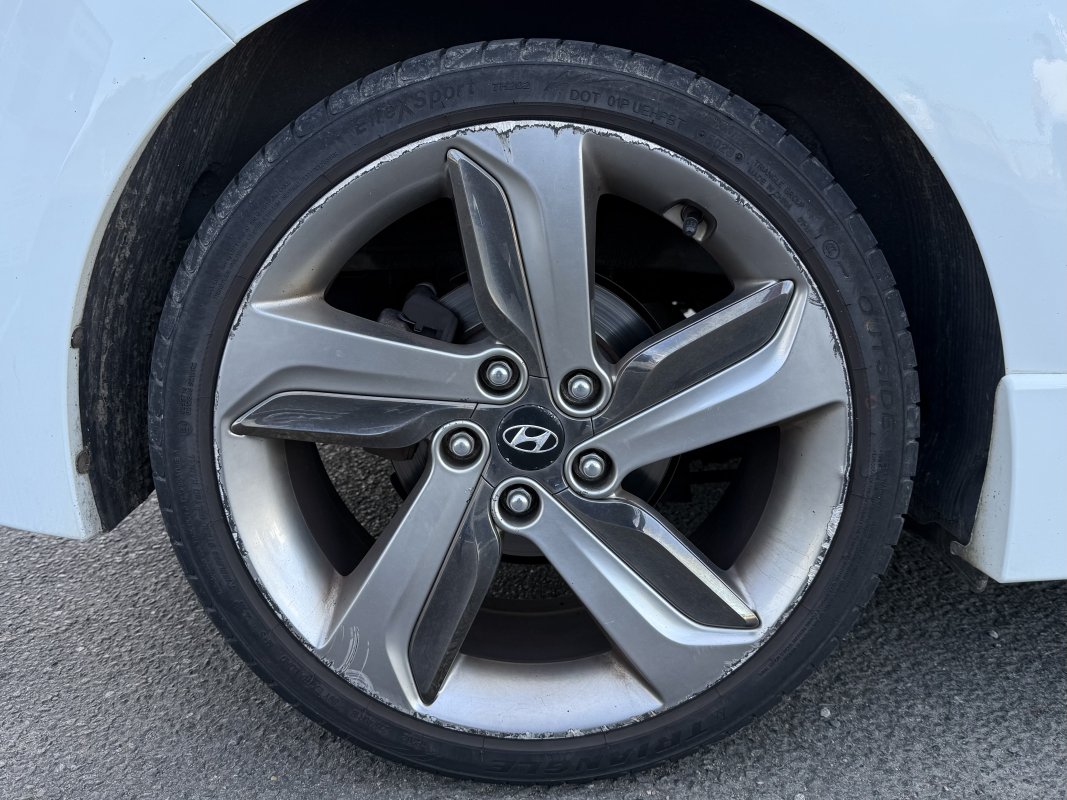 Hyundai Veloster — 37
